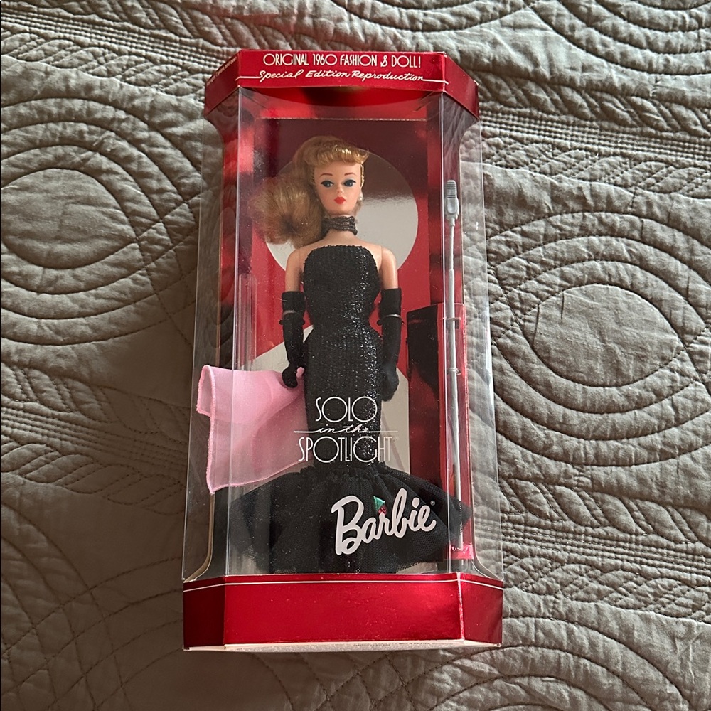 Barbie Solo in Spotlight Red Box